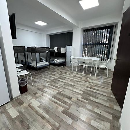 Heights Accommodation Unirii Free Parking Zone Bukarest Exterior foto