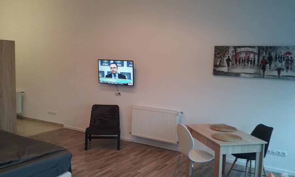 Heights Accommodation Unirii Free Parking Zone Bukarest Zimmer foto